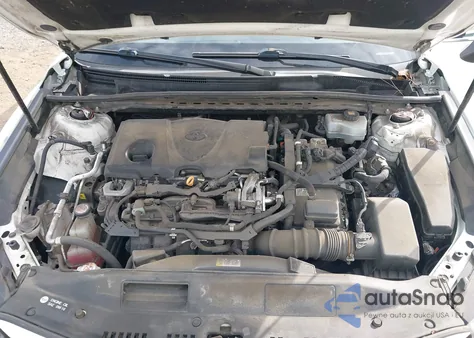 2020 Toyota Camry Le Hybrid z USA, uszkodzony, nr VIN 4T1C31AK8LU534687